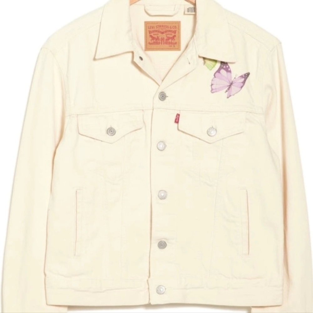 NWT Levis Ivory Colored Denim Ex Boyfriend Trucker Butterfly Jacket Size L